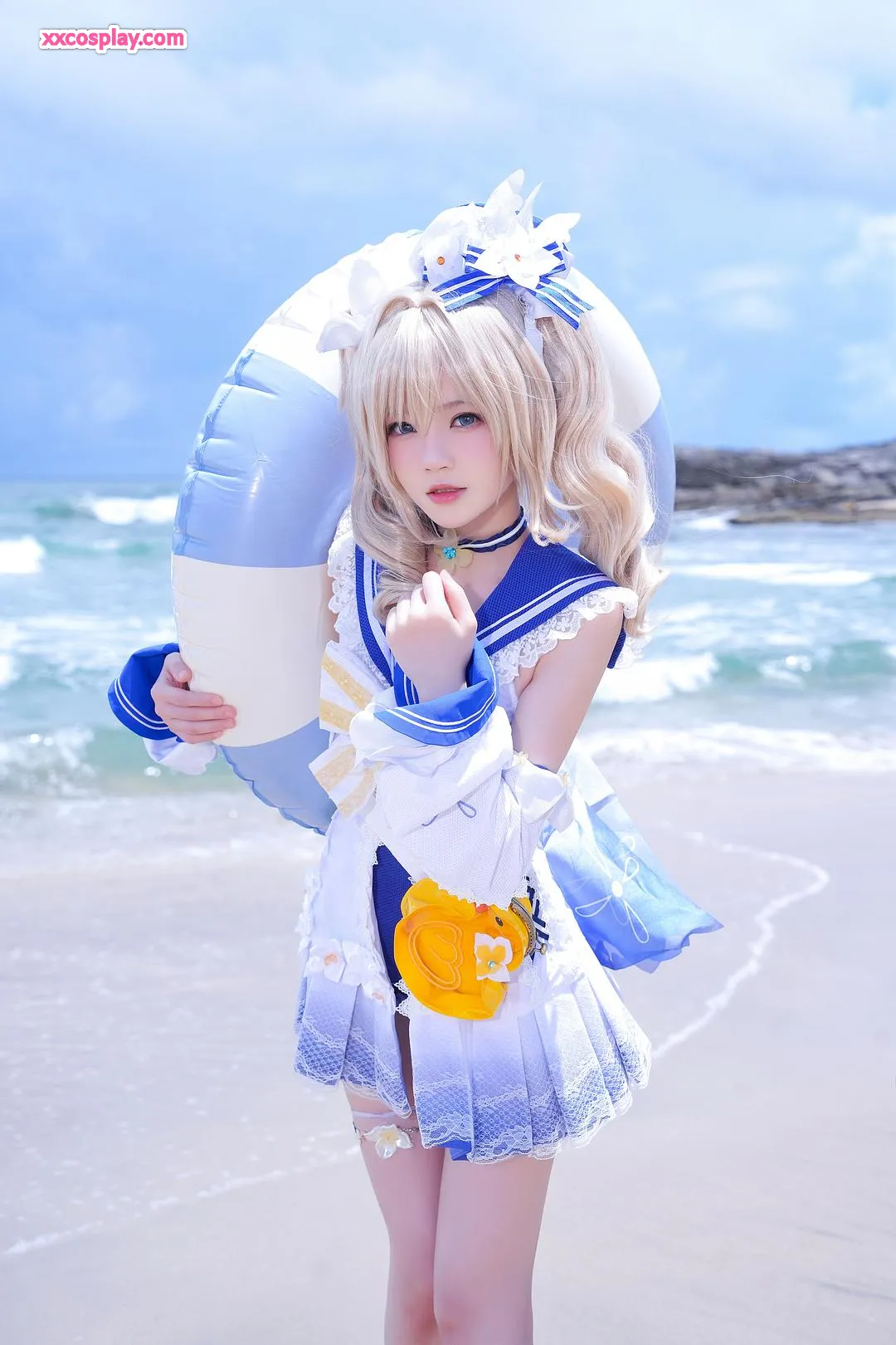 Yingtao Miao - Barbara Beach Cosplay
